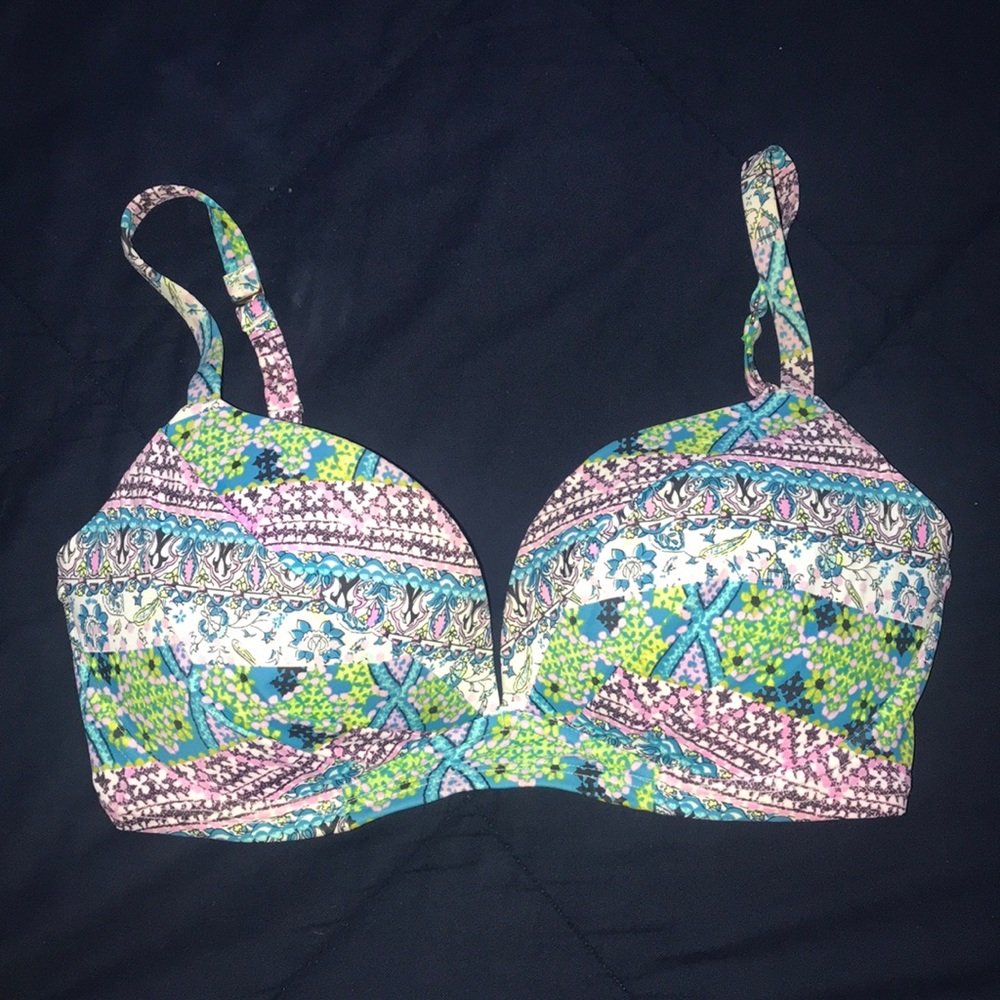 Multicolored VS swimtop
